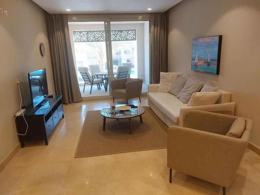 Mangroovy - 2br La Blanca Pool View Apartment Hurghada