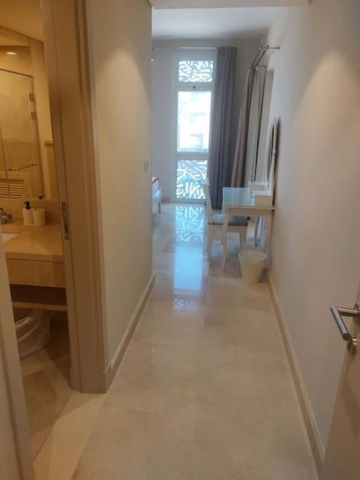 Mangroovy - 2br La Blanca Pool View Apartment *
